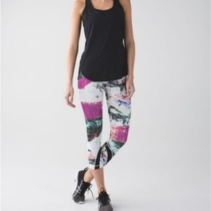Lululemon Run: Inspire Crop II *All Full-On Luxtreme, Size 6